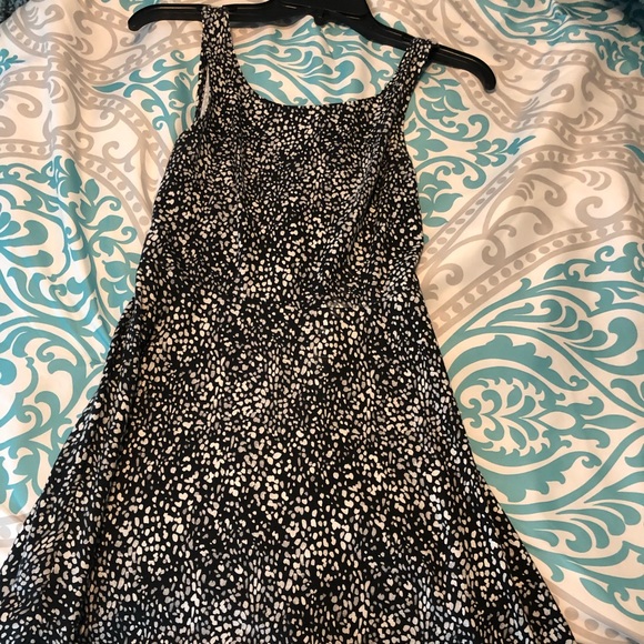 White and black fit and flare dress! - Picture 3 of 5